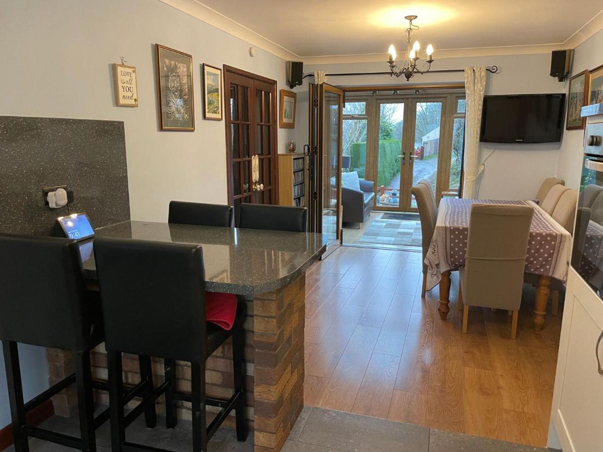 Dyffryn Taf - Spacious 3 Bedroom Bungalow Close To Amenities St Clears Dış mekan fotoğraf